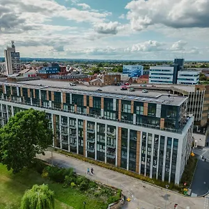 Vichy - The Glass House Vip Luxury With Gym, Cinema & Gaming Rooms, And Work Space Access Apartment